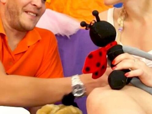 Blode teen hoe ravaged hard