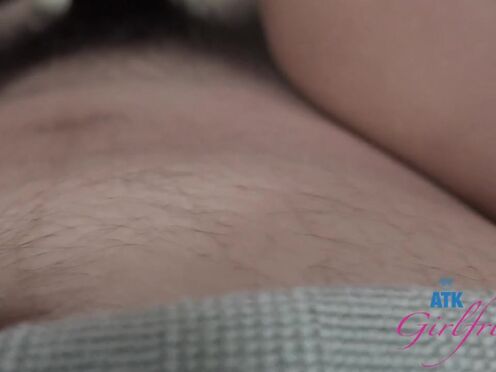 Hooking up with mature Venus Valencia & filling her tight cunt P-O-V