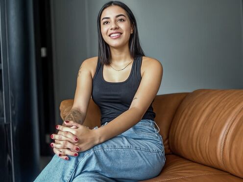 Tiny tits big round ass Amateur 18yo Colombian sexy P-O-V cowgirl fake casting!