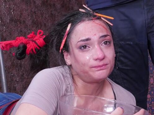 Bound facialised sub in knots