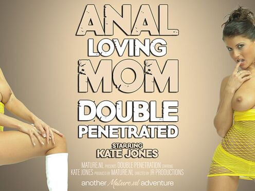 Ass Fucking loving mom Kate Jones gets DPed in rough threeway