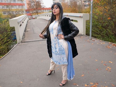 I met Aaliyah Yasin at a party, & things got wild!