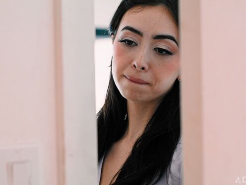 Nicole's affirmations echo in the university.