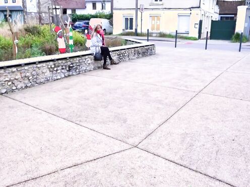 Lyia shares a sexy moment with Zhelia, 45 years old!