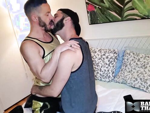 BAREBACKTHATHOLE Bottom Starlen Gold Takes Romeo Davis Cock