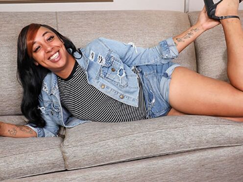 BLACK TGIRLS - Solange Star Arrives