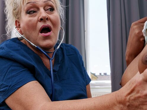 Grandma Nurse examines young beautiful babe Samantha