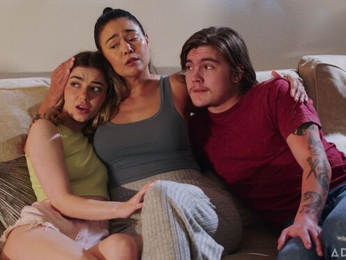 Nothing Scares The StepSiblings! - Demi Hawks