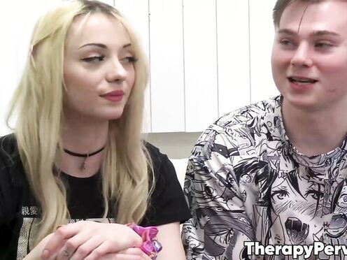 Teen step sister Cecelia Taylor shares her stepbrothers dick with MOMMY therapist