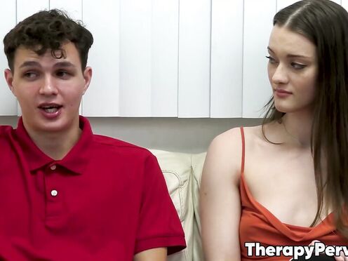 Therapist Mckenzie Lee helps teen hottie Olivia Madison fix her relationship with