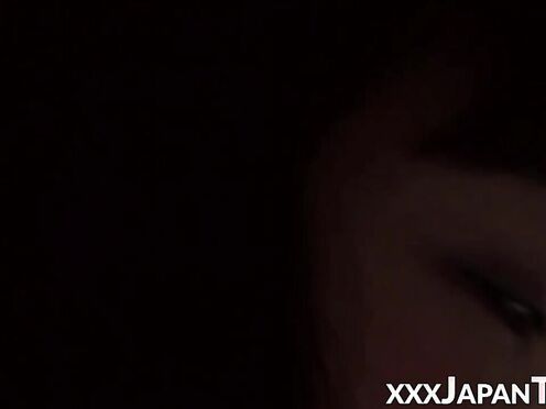 Zooming up on some delicious Japanese snatch real close