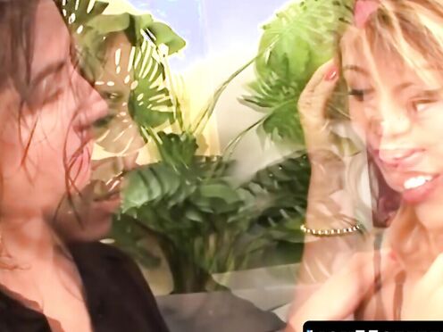 Lesbian sex with Latinas Stephani Moretti & Veronica Rodriguez