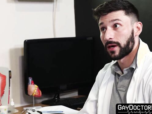 Muscular Scott Demarco extracts  charming Rob Quins semen sample after rough assfucking se