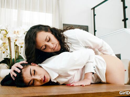 Dominant instructor makes a lesbian OBEY