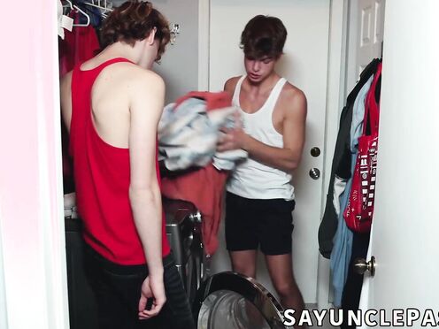 Jordi Massive freeuses Skylar Finchh & Oliver Carter as he please