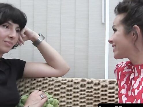 Amica Bentley DESTROYS her stepdaughter Kiki Helix with a STRAP ON