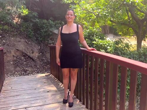 Lady, 41, wants to sweat!