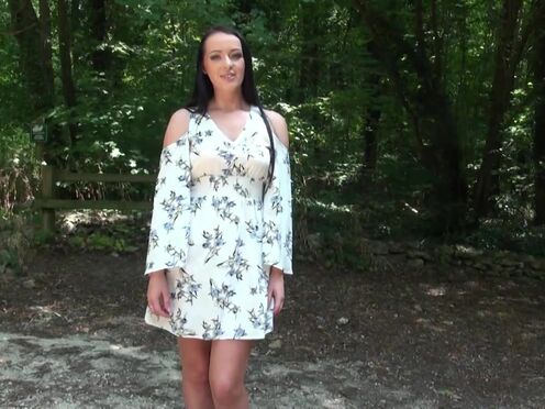 Carolina, 30, ignites the forest!