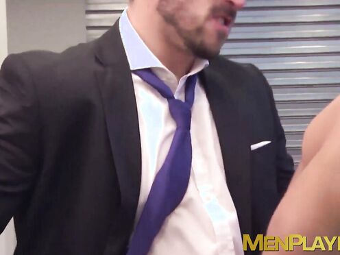 Shaft jerking & booty ramming by suited Denis Vega & sexy Enzo Rimenez