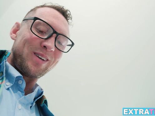 I burst a lot of my sexy jizz inside teeny tiny Luna Luxes narrow vagina
