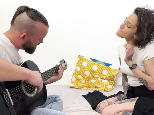 Lena takes a guitar lesson... but not only that!