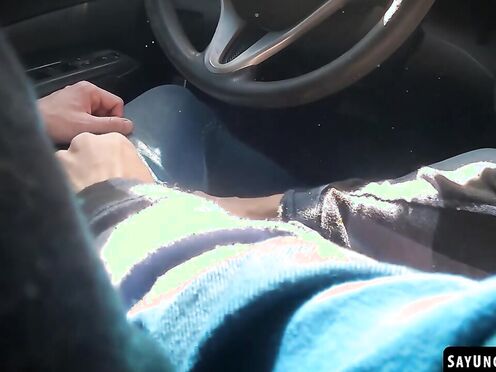 Driver Victorino Stone fucks Lorenzo August while waiting for the tow