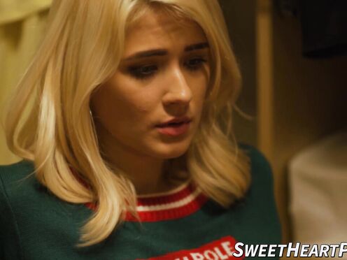 Bombshell Jessie Saint sucked toes in a hardcore snatch licking with horny Sabina