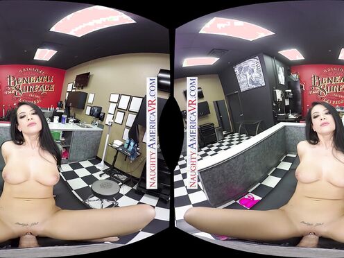 Katrina Jade's round ass inked before some fuck