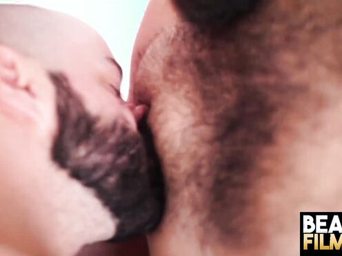 BEARFILMS John Lock Tightened Out By Tony Rivers Juicy Shaft