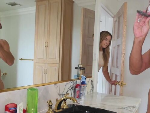 Stepdaughter getting screwed while mom showers