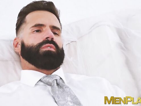 Ceo Dani Robles fucked his worker Oskar Ivan after getting painted