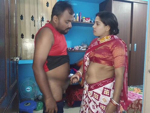 Sexy Indian STEPMOM Bedroom Gets Banged & Cunt Filled With Cum