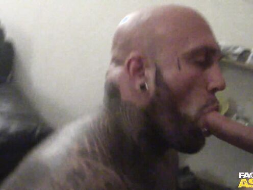 Inked bear facefucked