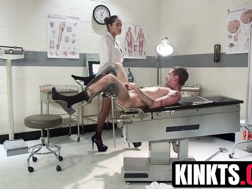Tranny Doc Jessica Fox treats her patient Tristan Mathews with cum