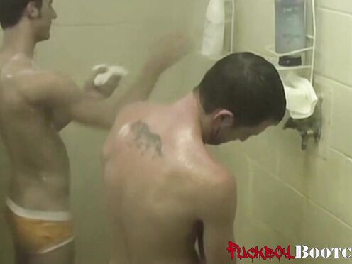Bombshell dudes play with each others thick shaft in the shower