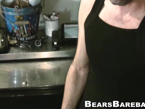 Hung Sky Rym raw drills deep into Taylor Days unshaved anus