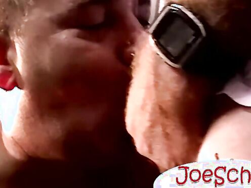 Hunky amateur Dave is ready to pound a hungry tight anus