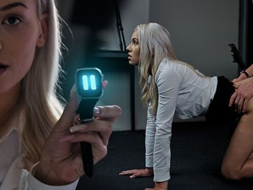 Charlie Dean freezes hot doc & fuck her dripping wet snatch until huge cumshot