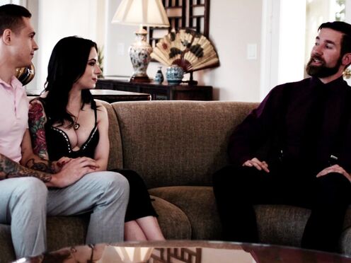 Large tits gold digger pounded by her Boyfriend & his huge cock step daddy