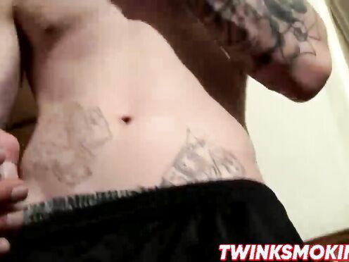 Curvy booty thug Kyd Cash loves to smoke & jerk his huge dick