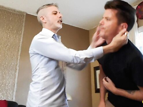 Jeff Drizzle & Richard Lennox Argues Through Ear Pulling