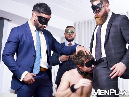 Benjamin Blue is dominated & plowed raw by Mateo Zagal & Sir Peter