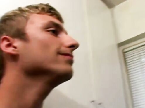 Nerdy Owen Ferral jerked his rod & shoots his creamy load in the sink