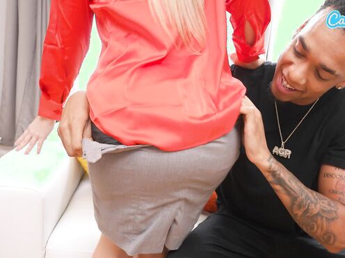 Camsoda - Horny COUGAR takes prick