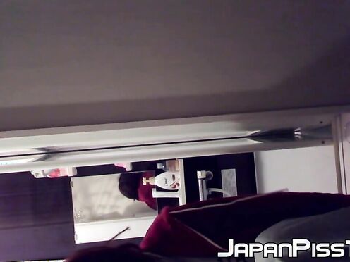 Cute Japanese pissing on the floor & then cleaning up