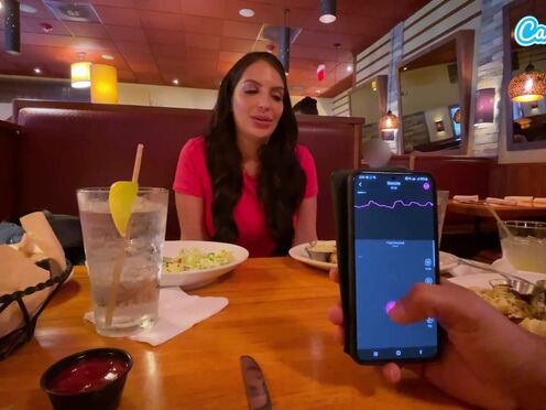 Cumming in Public with interactive toy at LUNCH! Public woman orgasm interactive toy