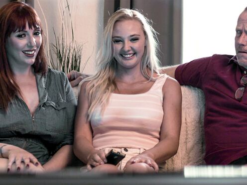 Titty teen convinces buxxom MILF step mom & step daddy for threeway