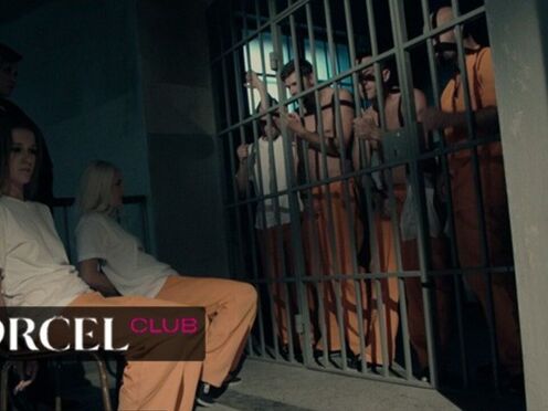 Intense Double penetration with a prisoner