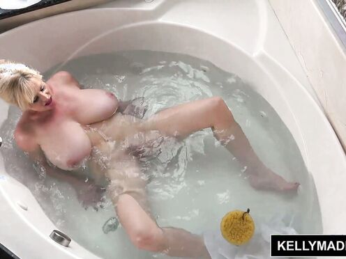 KELLY MADISON All Wet Solo Bathtub Masturbation