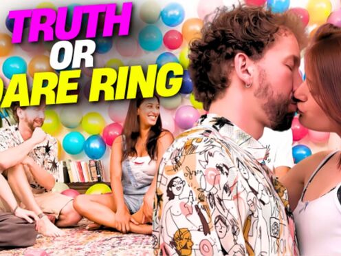 Ersties - Truth Or Dare Ring - 5 Hot Singles Play A Risky Game Of Cards [Ep 1 of 5]